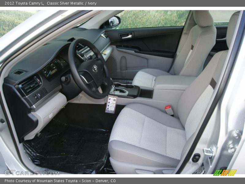 Classic Silver Metallic / Ivory 2012 Toyota Camry L