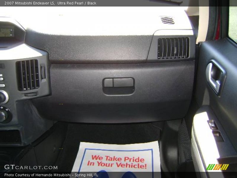 Ultra Red Pearl / Black 2007 Mitsubishi Endeavor LS