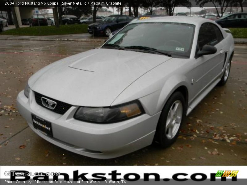 Silver Metallic / Medium Graphite 2004 Ford Mustang V6 Coupe