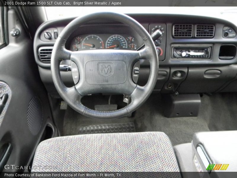Dashboard of 2001 Ram 1500 SLT Club Cab