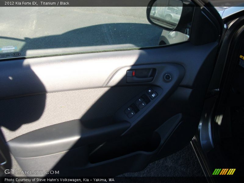 Titanium / Black 2012 Kia Forte EX