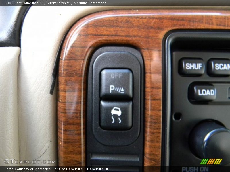 Vibrant White / Medium Parchment 2003 Ford Windstar SEL