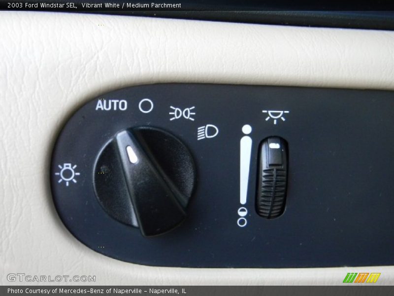 Vibrant White / Medium Parchment 2003 Ford Windstar SEL