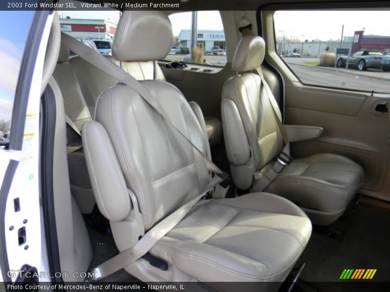 Vibrant White / Medium Parchment 2003 Ford Windstar SEL
