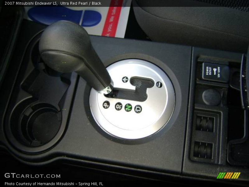 Ultra Red Pearl / Black 2007 Mitsubishi Endeavor LS