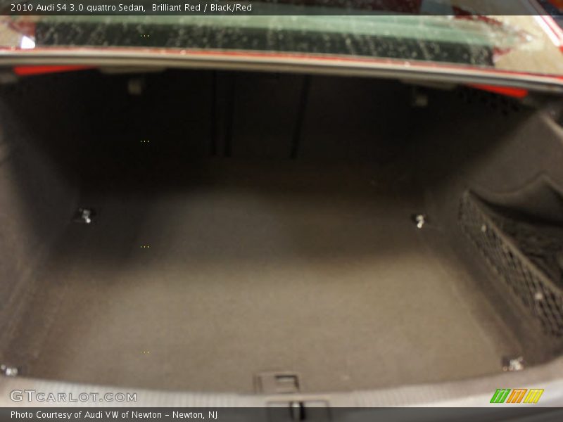  2010 S4 3.0 quattro Sedan Trunk