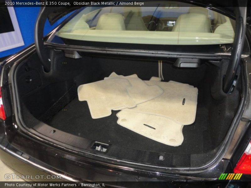Obsidian Black Metallic / Almond Beige 2010 Mercedes-Benz E 350 Coupe