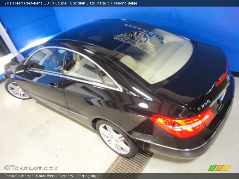 Obsidian Black Metallic / Almond Beige 2010 Mercedes-Benz E 350 Coupe