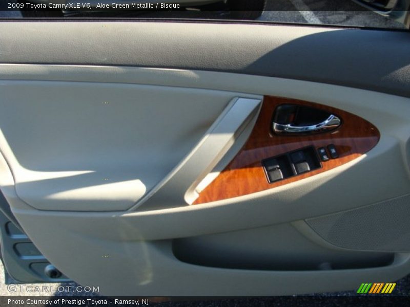 Aloe Green Metallic / Bisque 2009 Toyota Camry XLE V6