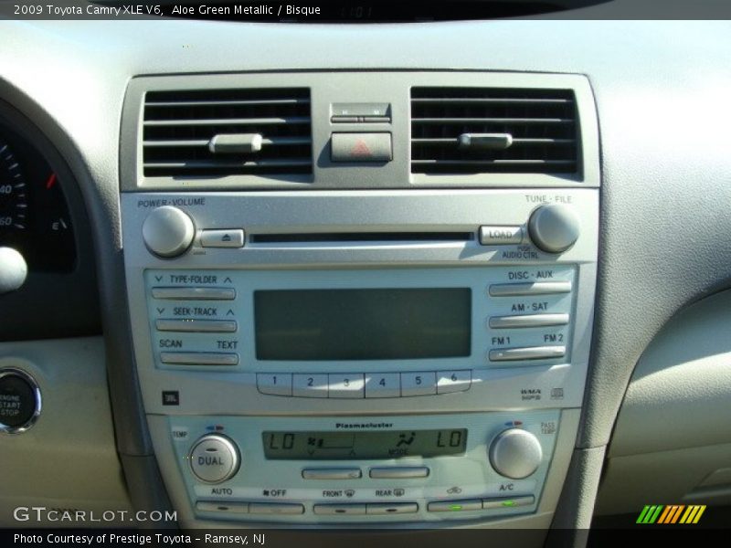Aloe Green Metallic / Bisque 2009 Toyota Camry XLE V6