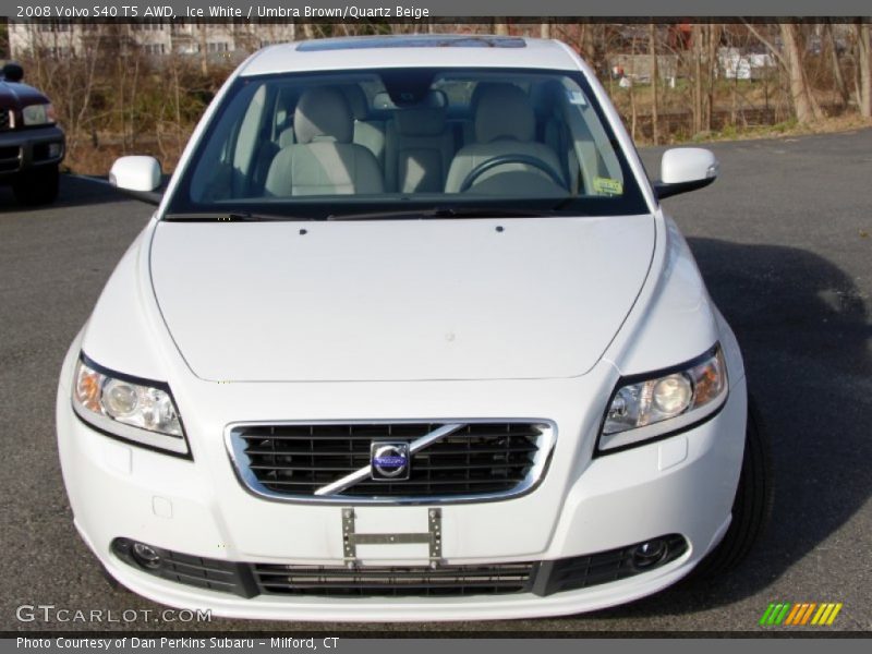 Ice White / Umbra Brown/Quartz Beige 2008 Volvo S40 T5 AWD
