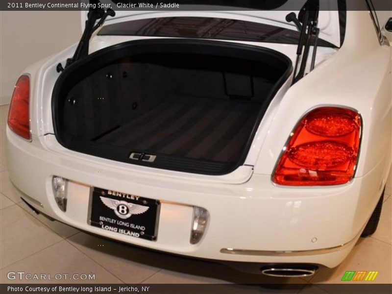 Glacier White / Saddle 2011 Bentley Continental Flying Spur