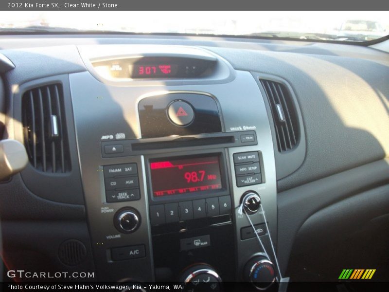 Clear White / Stone 2012 Kia Forte SX