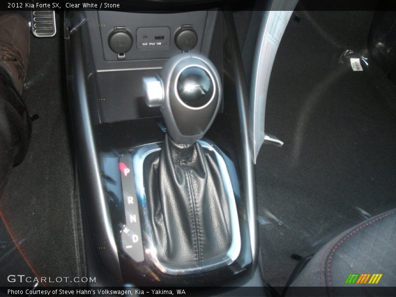 Clear White / Stone 2012 Kia Forte SX
