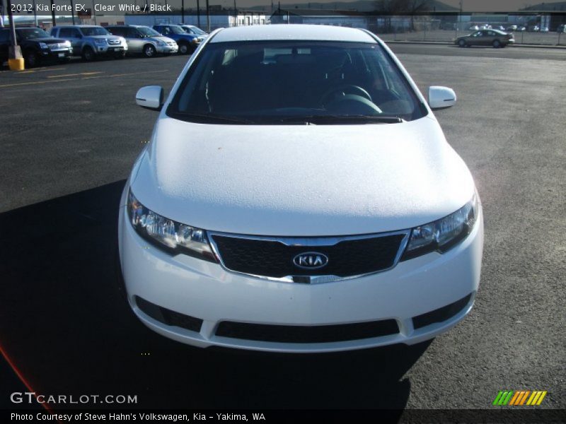 Clear White / Black 2012 Kia Forte EX
