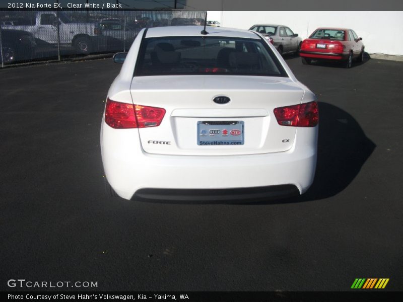 Clear White / Black 2012 Kia Forte EX