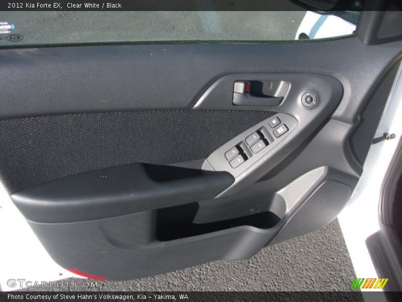 Clear White / Black 2012 Kia Forte EX
