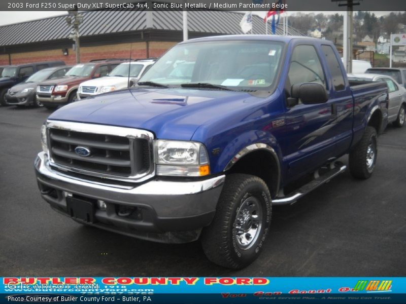 Sonic Blue Metallic / Medium Parchment Beige 2003 Ford F250 Super Duty XLT SuperCab 4x4