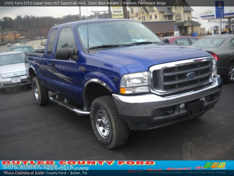 Sonic Blue Metallic / Medium Parchment Beige 2003 Ford F250 Super Duty XLT SuperCab 4x4