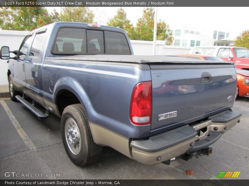 Medium Wedgewood Blue Metallic / Medium Flint 2007 Ford F250 Super Duty XLT Crew Cab