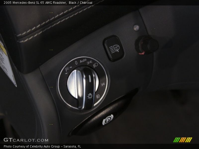 Controls of 2005 SL 65 AMG Roadster