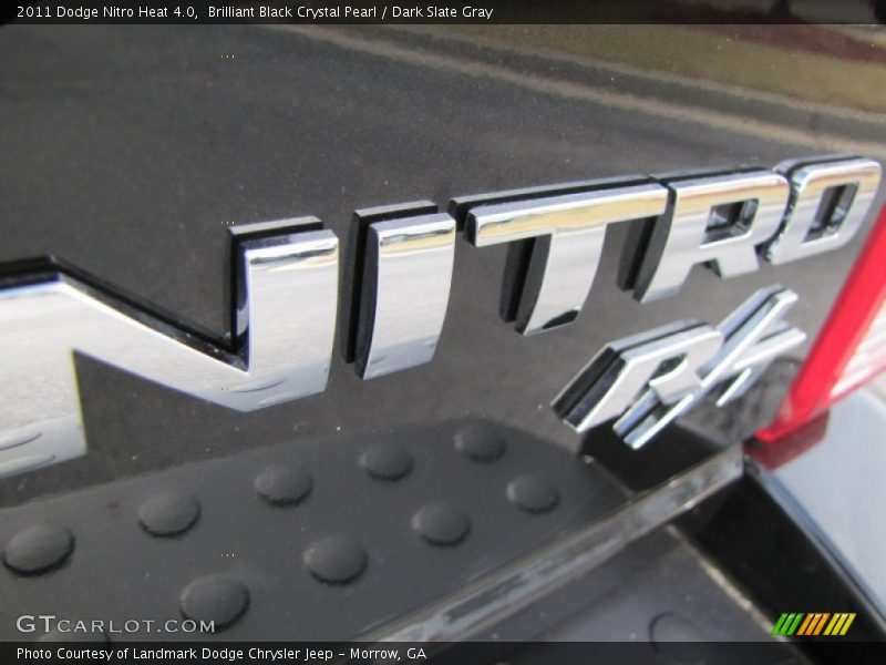 Brilliant Black Crystal Pearl / Dark Slate Gray 2011 Dodge Nitro Heat 4.0