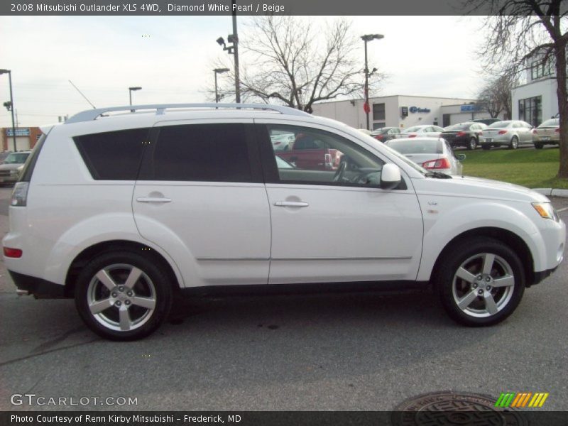 Diamond White Pearl / Beige 2008 Mitsubishi Outlander XLS 4WD