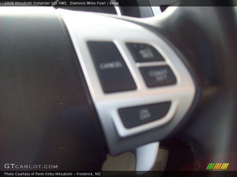 Diamond White Pearl / Beige 2008 Mitsubishi Outlander XLS 4WD