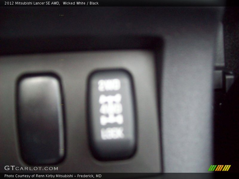 Wicked White / Black 2012 Mitsubishi Lancer SE AWD