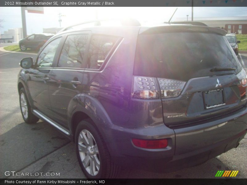 Graphite Gray Metallic / Black 2012 Mitsubishi Outlander SE
