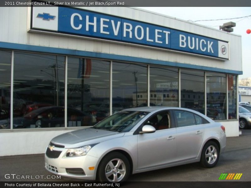 Silver Ice Metallic / Jet Black/Sport Red 2011 Chevrolet Cruze LT