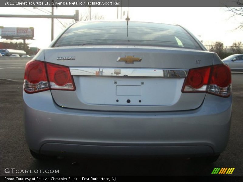 Silver Ice Metallic / Jet Black/Sport Red 2011 Chevrolet Cruze LT