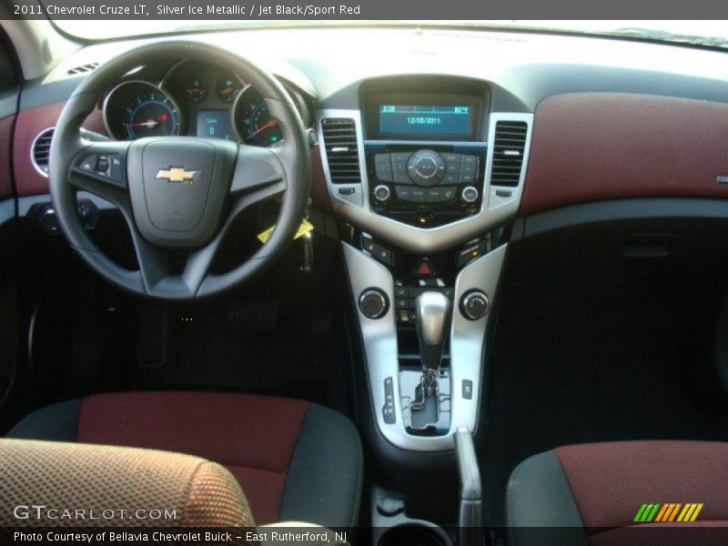 Silver Ice Metallic / Jet Black/Sport Red 2011 Chevrolet Cruze LT