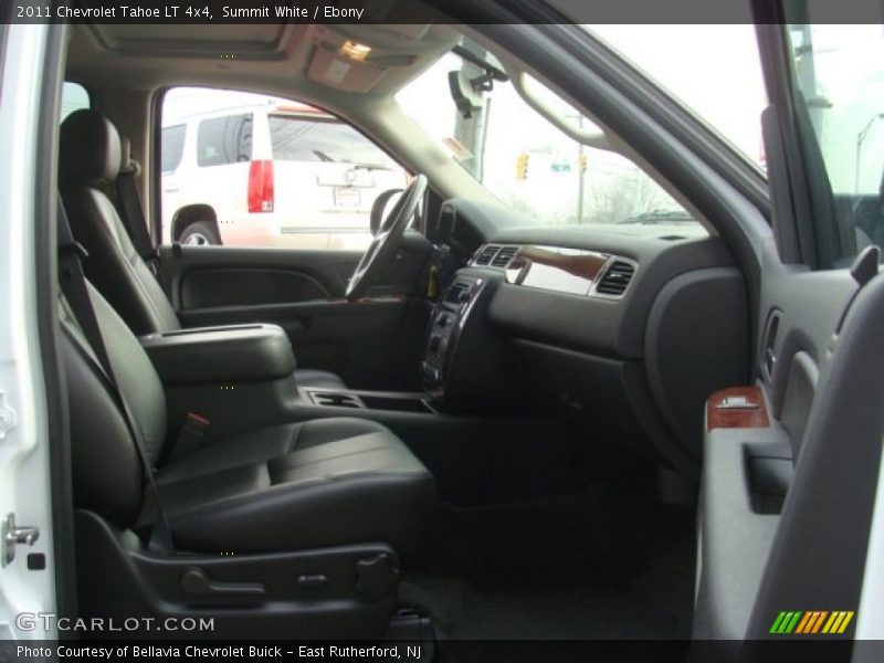 Summit White / Ebony 2011 Chevrolet Tahoe LT 4x4