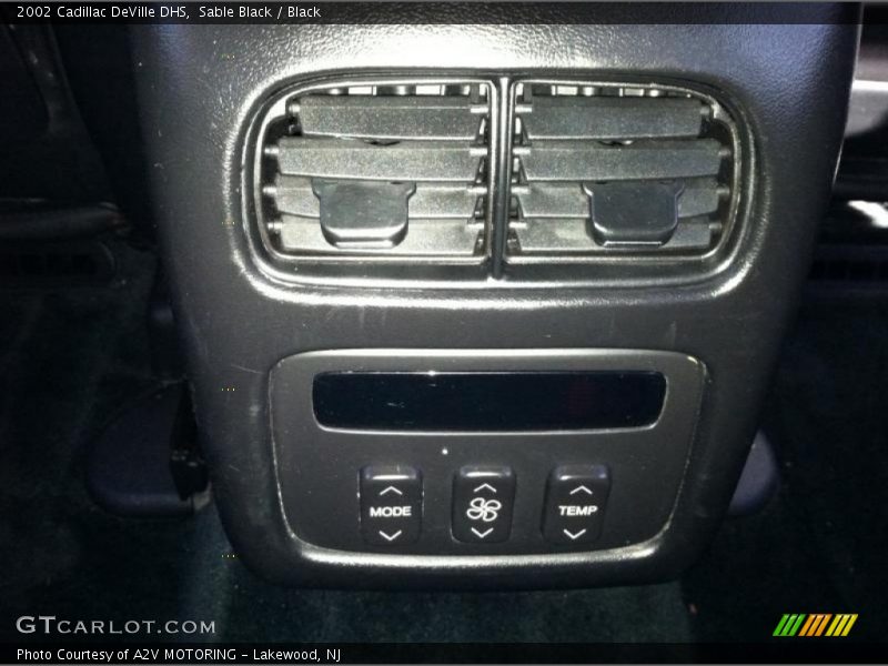 Sable Black / Black 2002 Cadillac DeVille DHS