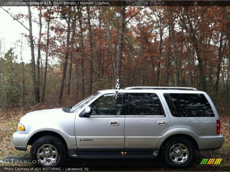 Silver Metallic / Medium Graphite 2000 Lincoln Navigator 4x4