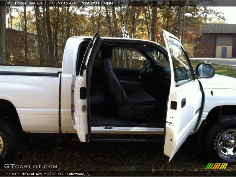 Bright White / Agate 2001 Dodge Ram 1500 ST Club Cab 4x4