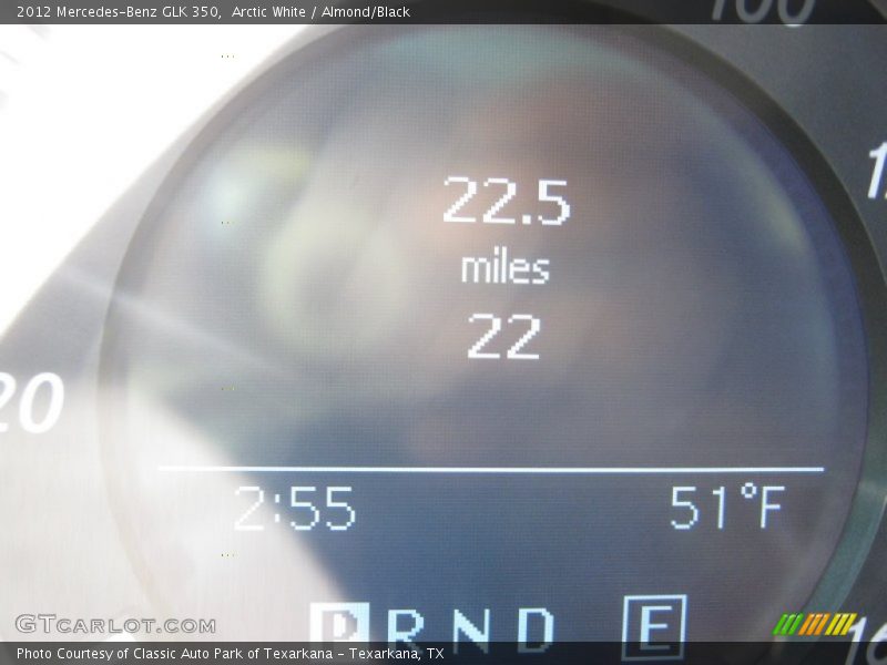 Arctic White / Almond/Black 2012 Mercedes-Benz GLK 350