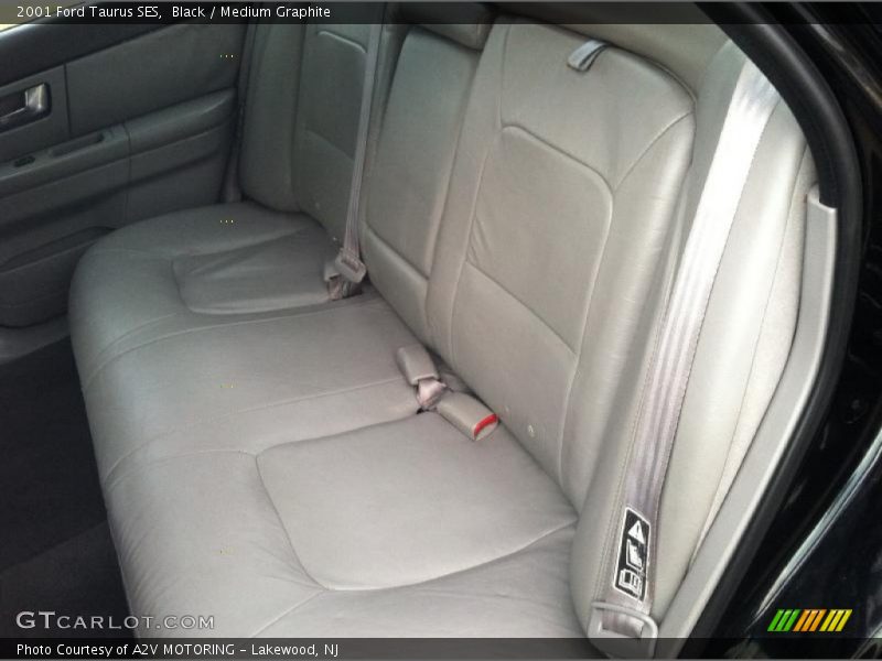 Black / Medium Graphite 2001 Ford Taurus SES