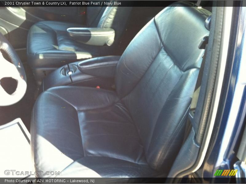 Patriot Blue Pearl / Navy Blue 2001 Chrysler Town & Country LXi