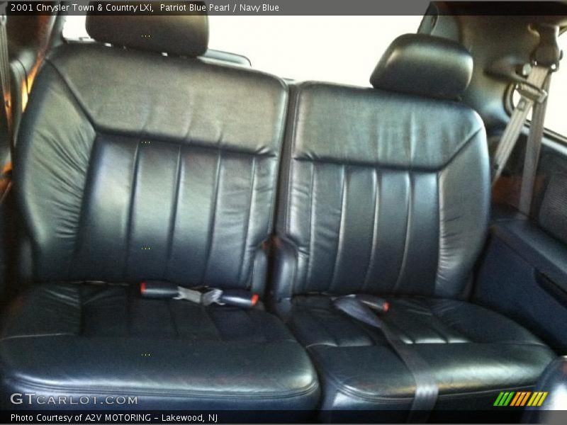 Patriot Blue Pearl / Navy Blue 2001 Chrysler Town & Country LXi