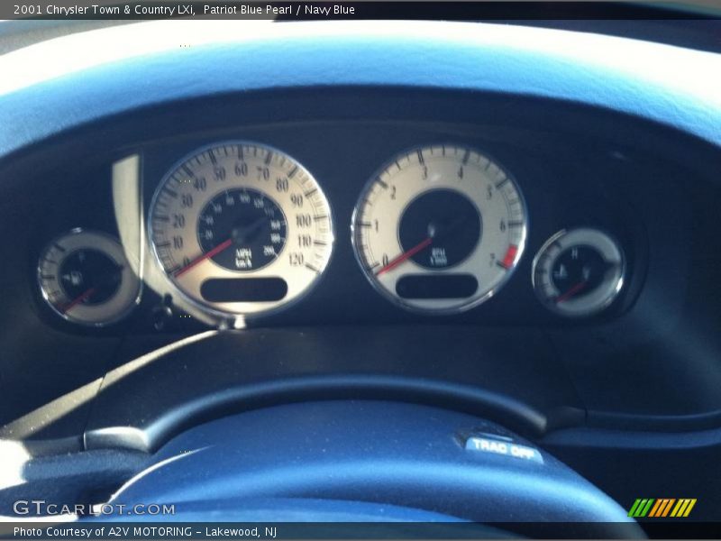 Patriot Blue Pearl / Navy Blue 2001 Chrysler Town & Country LXi