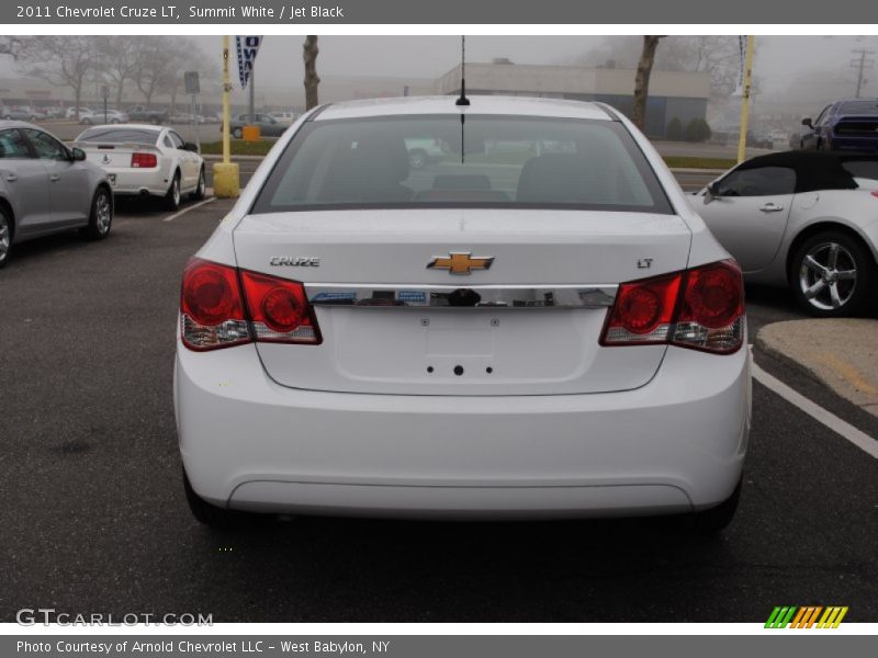 Summit White / Jet Black 2011 Chevrolet Cruze LT