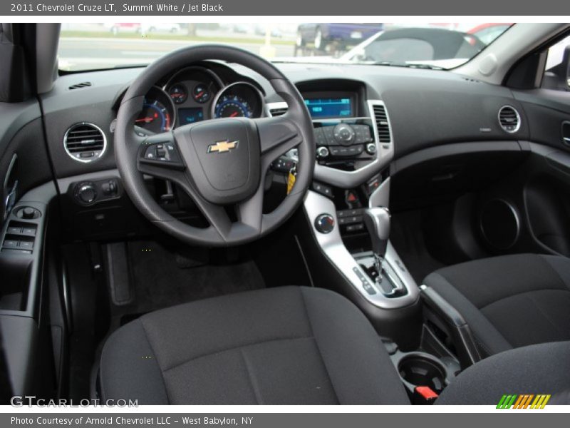 Summit White / Jet Black 2011 Chevrolet Cruze LT