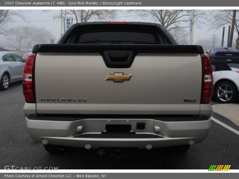 Gold Mist Metallic / Ebony/Light Cashmere 2007 Chevrolet Avalanche LT 4WD