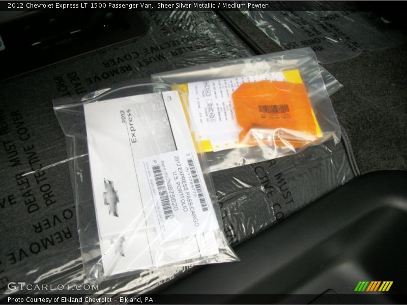 Sheer Silver Metallic / Medium Pewter 2012 Chevrolet Express LT 1500 Passenger Van