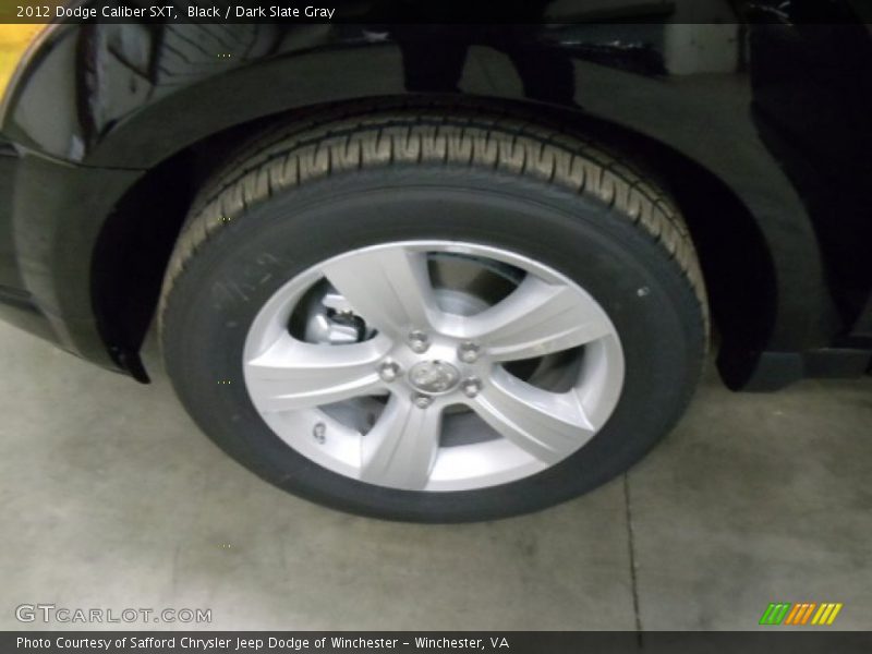 Black / Dark Slate Gray 2012 Dodge Caliber SXT
