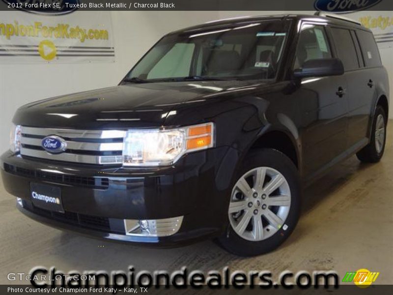 Tuxedo Black Metallic / Charcoal Black 2012 Ford Flex SE