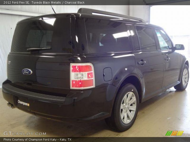 Tuxedo Black Metallic / Charcoal Black 2012 Ford Flex SE