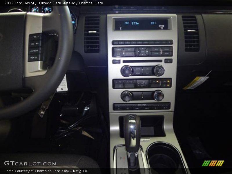 Tuxedo Black Metallic / Charcoal Black 2012 Ford Flex SE